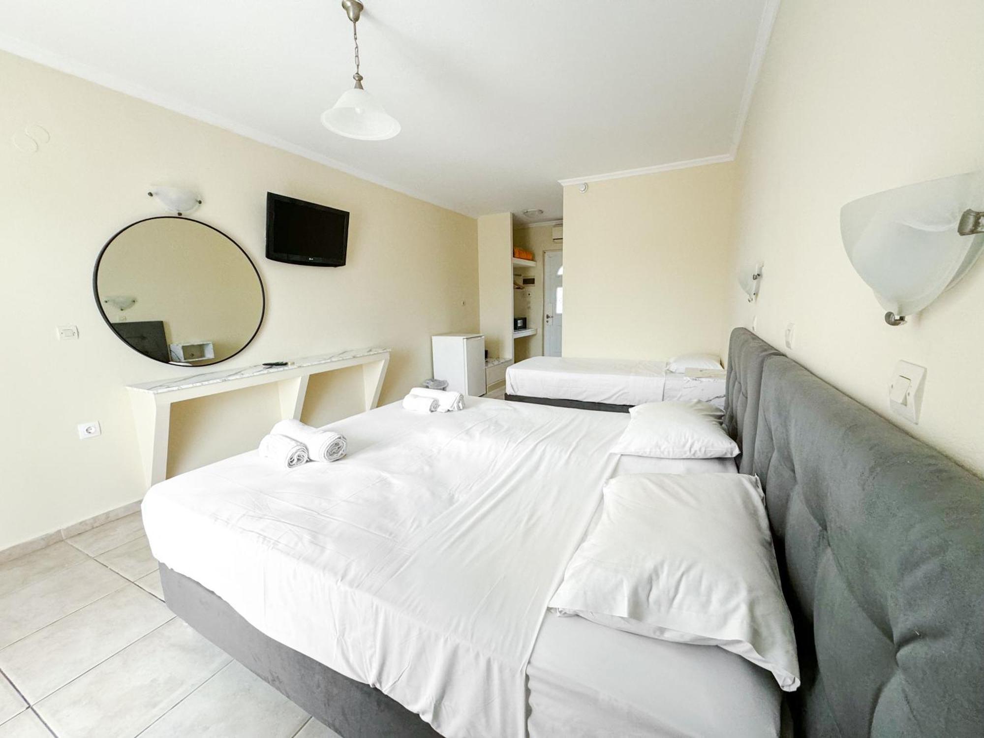 Kavos Plaza Hotel 外观 照片