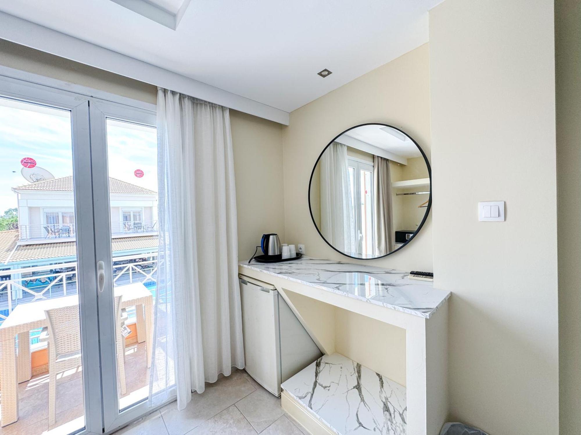 Kavos Plaza Hotel 外观 照片